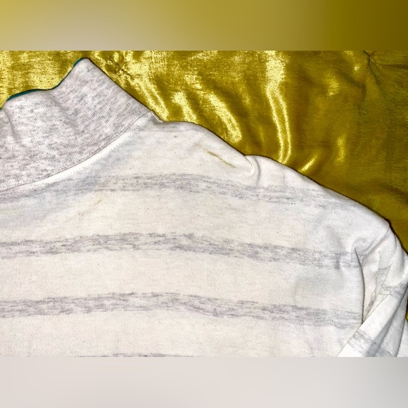 VTG NBA Charlotte Hornets XL LS top by Front Row GUC - Picture 5 of 6